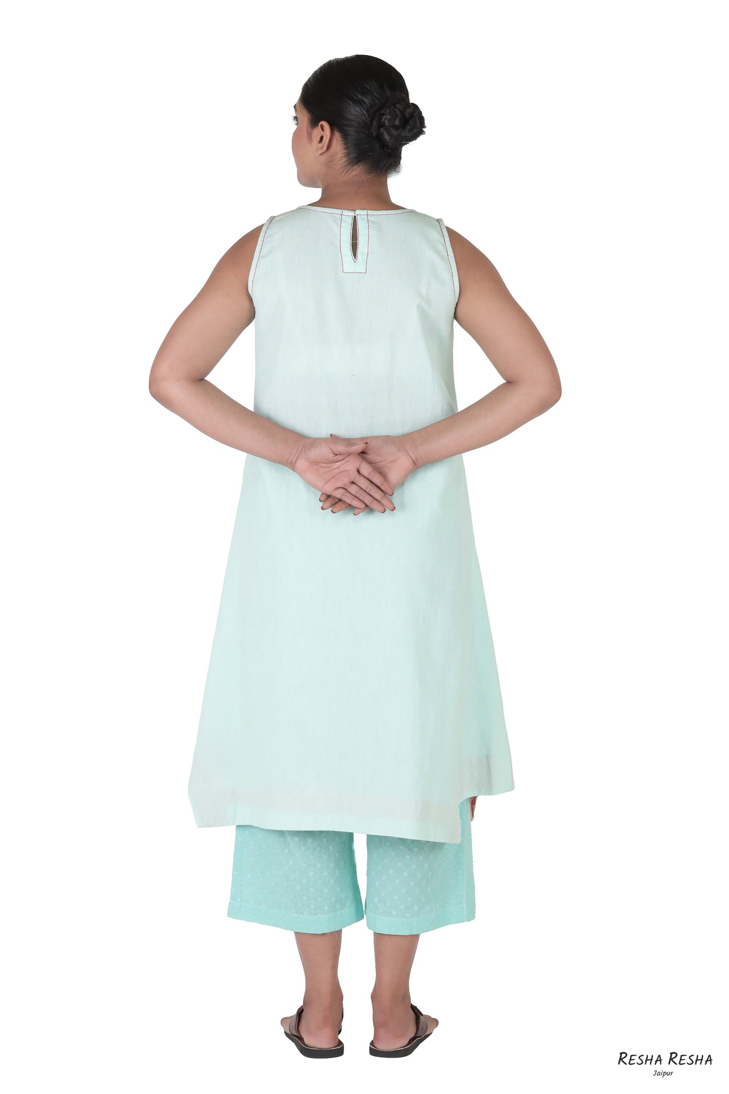 Sleeveless Kurta With Short Pant